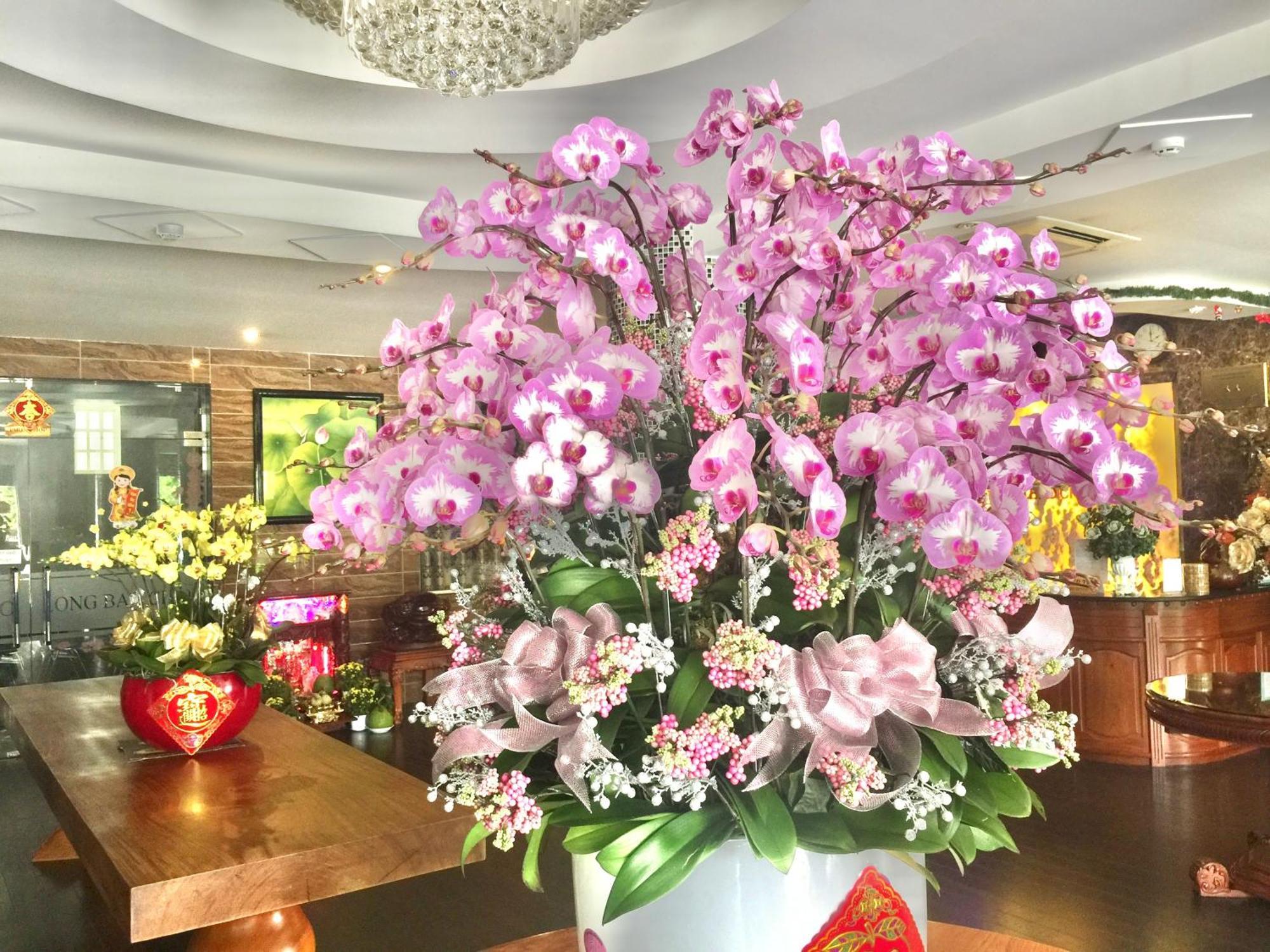Long Bao Chau Hotel Thu Dau Mot Eksteriør bilde
