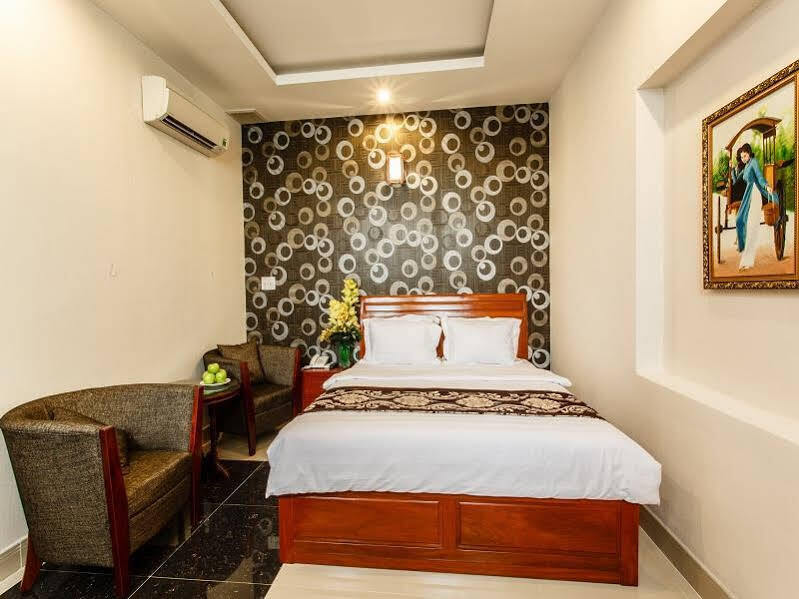 Long Bao Chau Hotel Thu Dau Mot Eksteriør bilde